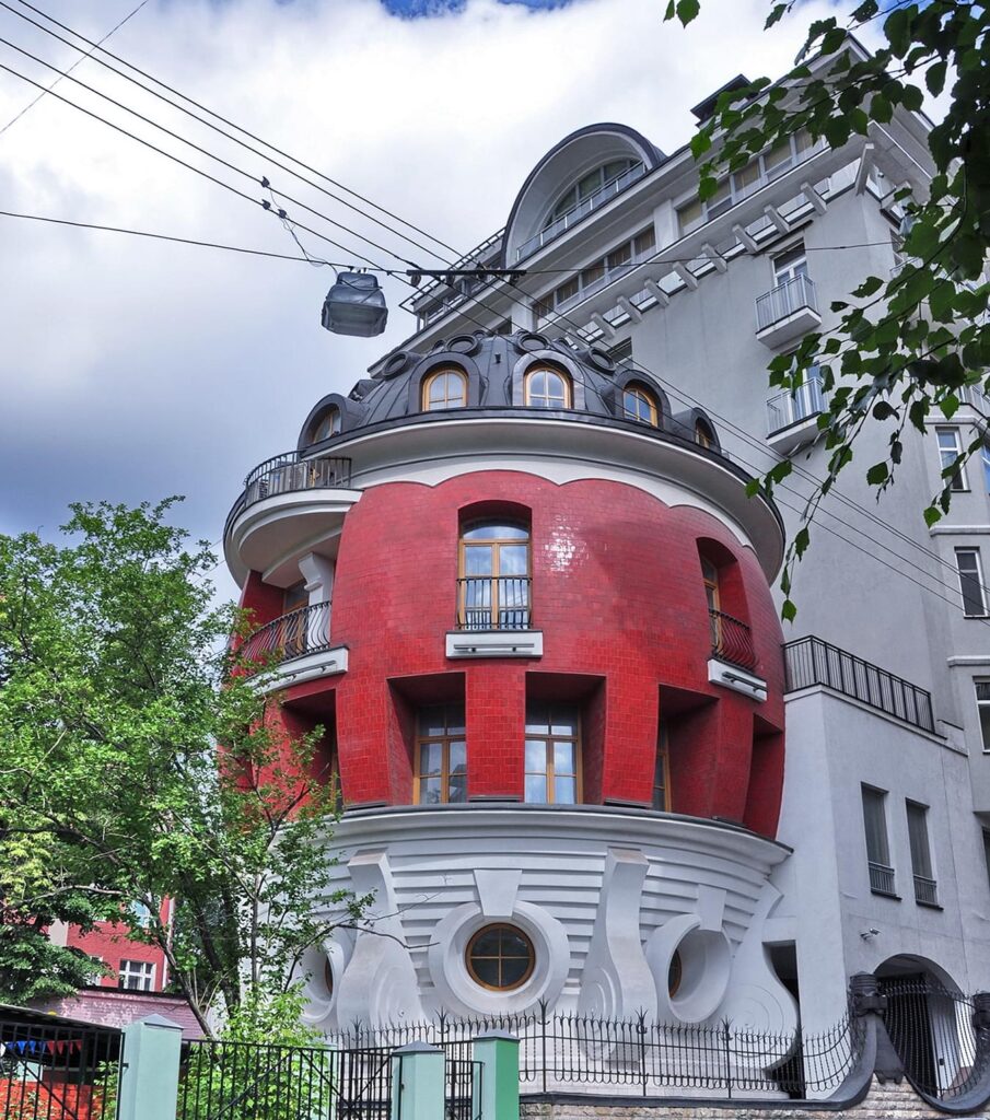Дом-яйцо на Экскурсии "Необычные дома Москвы"