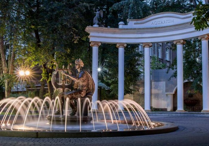 Памятник фонтан в Москве