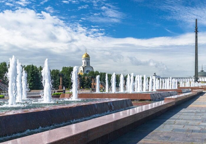 Поклонная гора на туре в Москву от Экскурсионного бюро "Captour"
