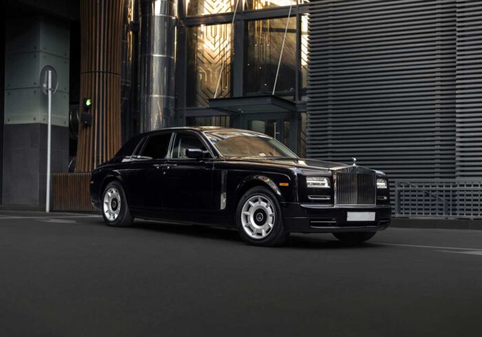 Rolls-Royce Phantom на экскурсии по Москве