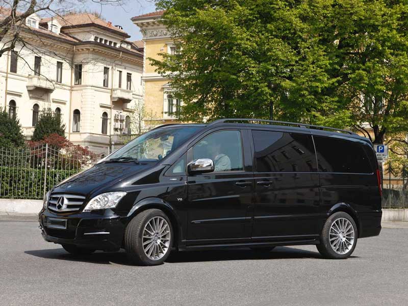 Mercedes Viano на обзорную экскурсию от компании "Captour"