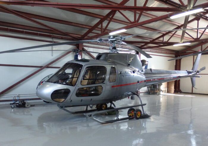 Airbus Helicopters AS350 для вертолётной прогулки от Экскурсионного бюро "Captour"