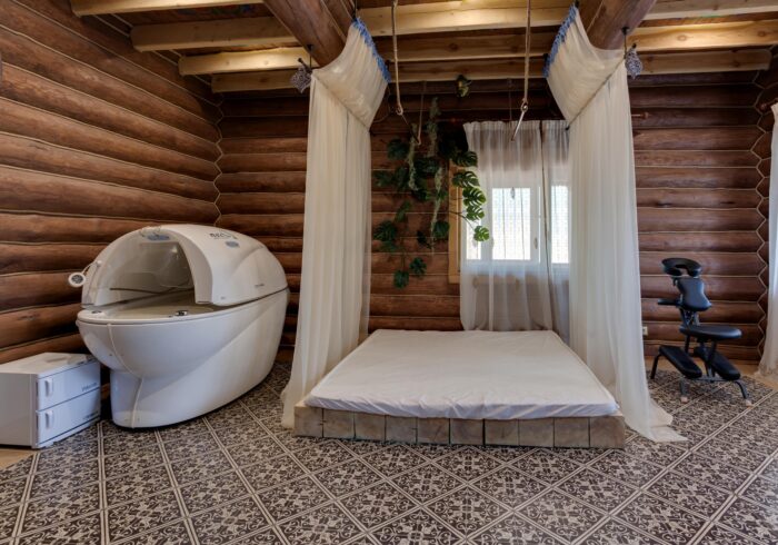 Большая кровать в СПА-клубе Андреевские бани