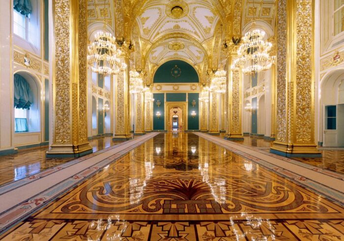 Панорама Большого Кремлёвского дворца внутри на экскурсии от Экскурсионного бюро "Captour"