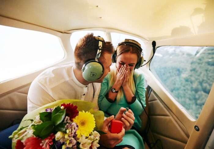 Предложение руки и сердца в полете на самолете Cessna 172 от компании "Captour"