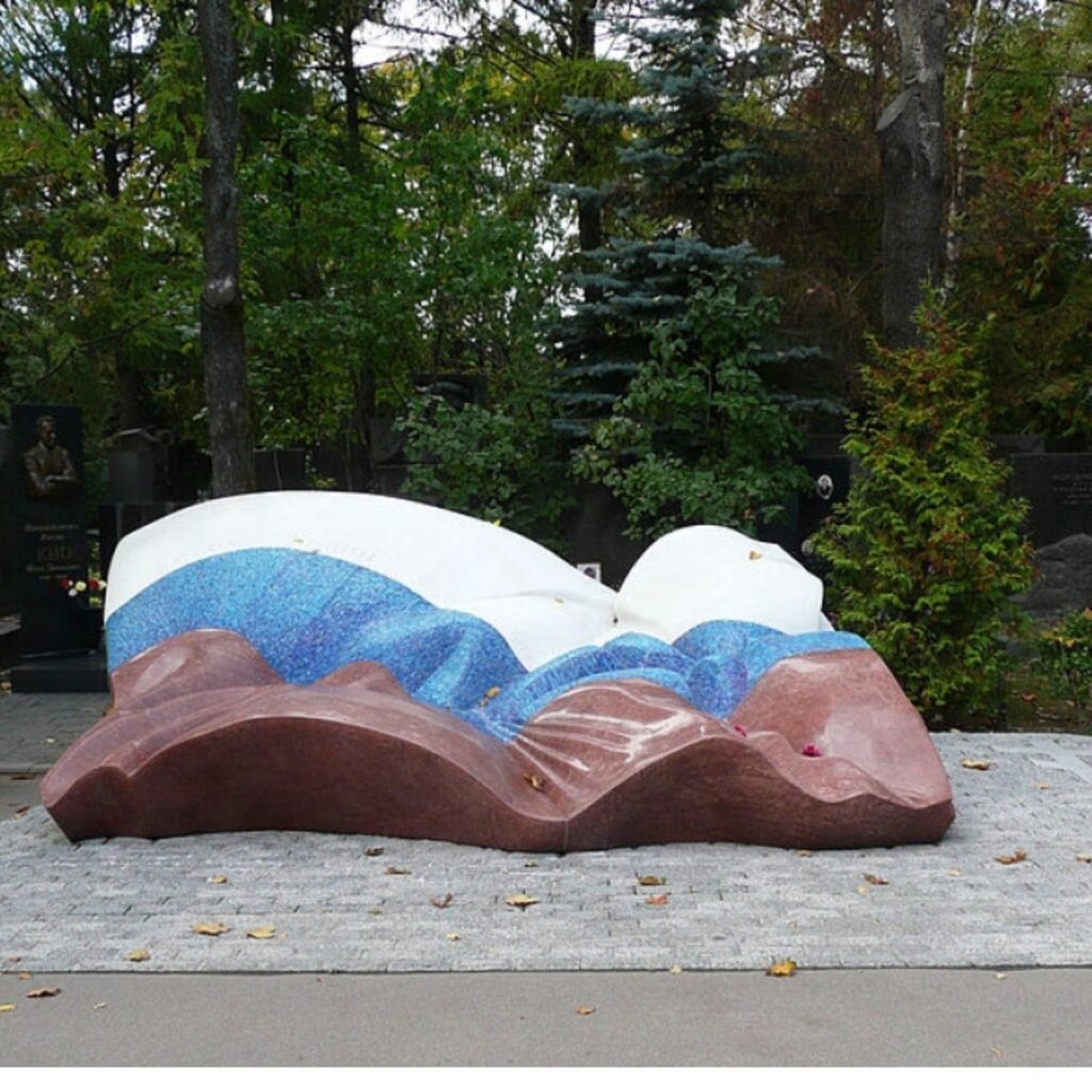 памятник Ельцину