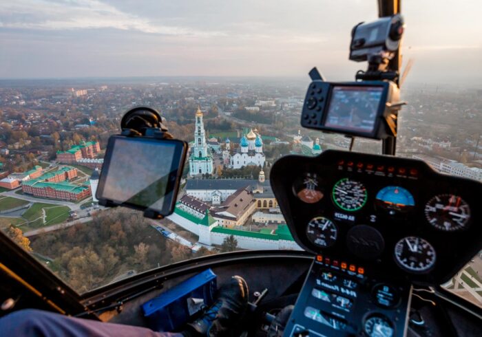Сергиев Посад из вертолета Robinson R44 от Экскурсионного бюро "Captour"