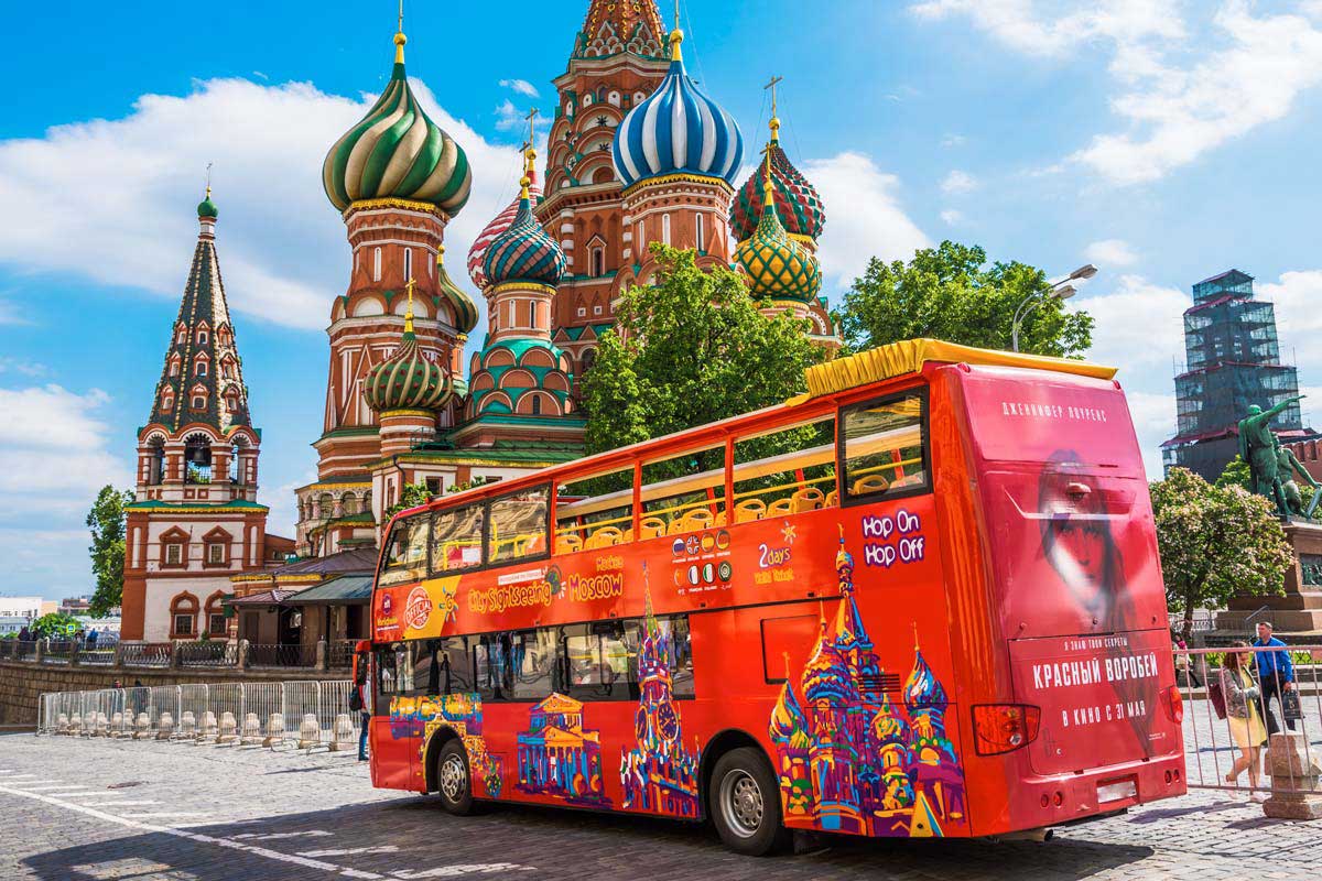 Индивидуальные экскурсии по Москве на двухэтажном красном автобусе от компании "Captour"