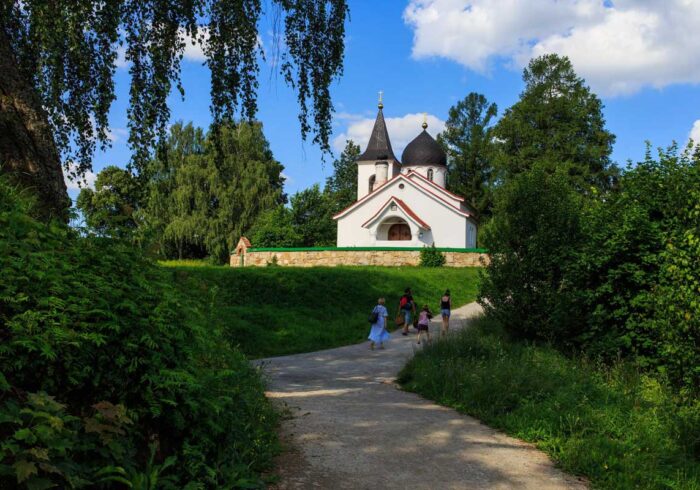 Церковь в селе Бёхово
