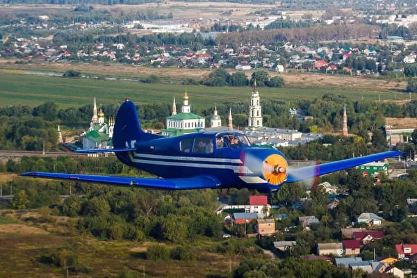 Полет самолета Як-18Т