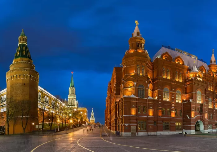 Исторический музей на Красной площади вечером